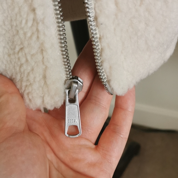 Old Navy teddy bomber - Picture 3 of 8